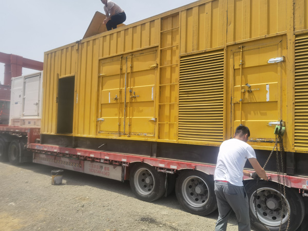 兴化发电机出租100KW发电机需要什么规格的电缆线？